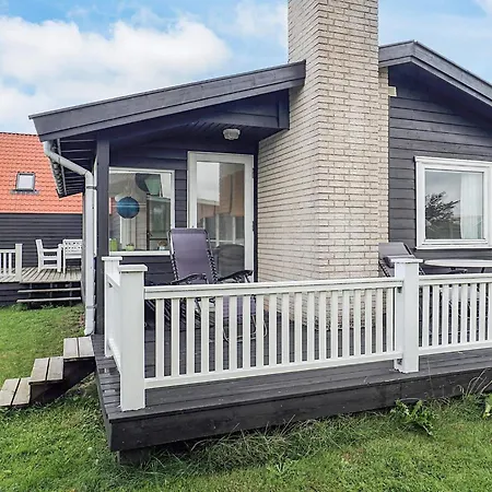 6 Person In Lokken-by Traum