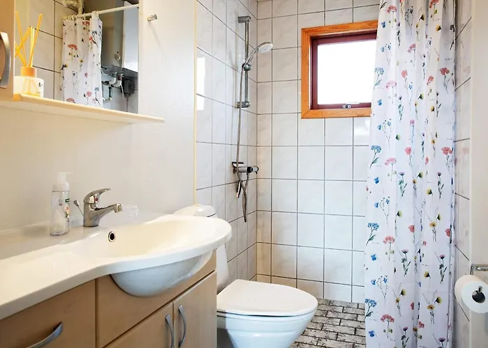 6 Person In Lokken-by Traum