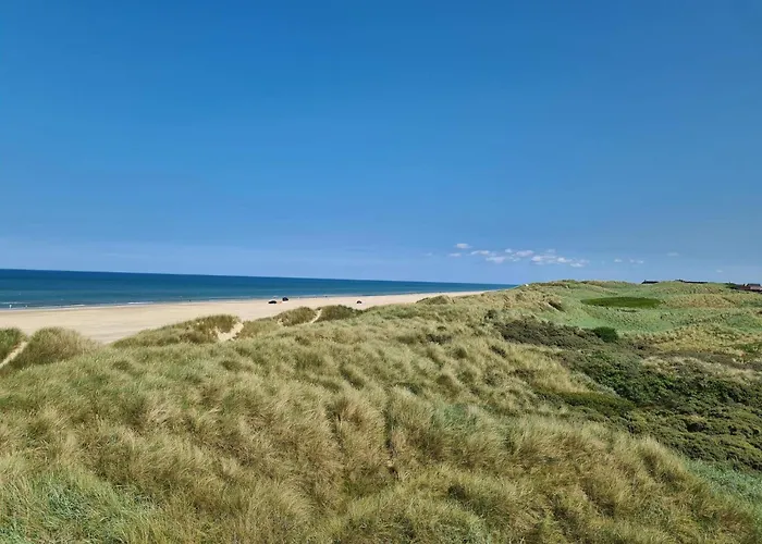 6 Person In Lokken-by Traum *